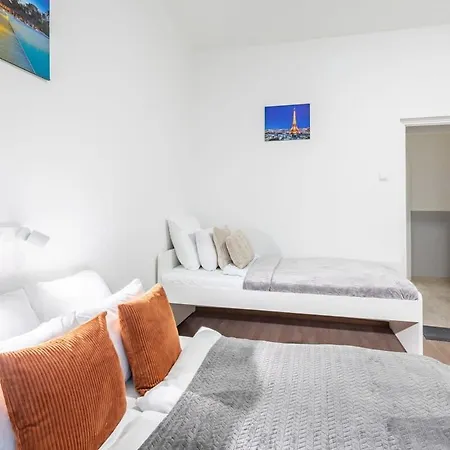 New - Simple Appartement Boedapest